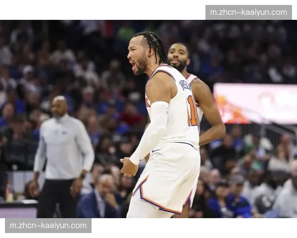 尼克斯布伦森节奏掌控 唐斯内线牵制创造外线空位机会 尼克斯布伦森节奏掌控 唐斯内线牵制创造外线空位机会